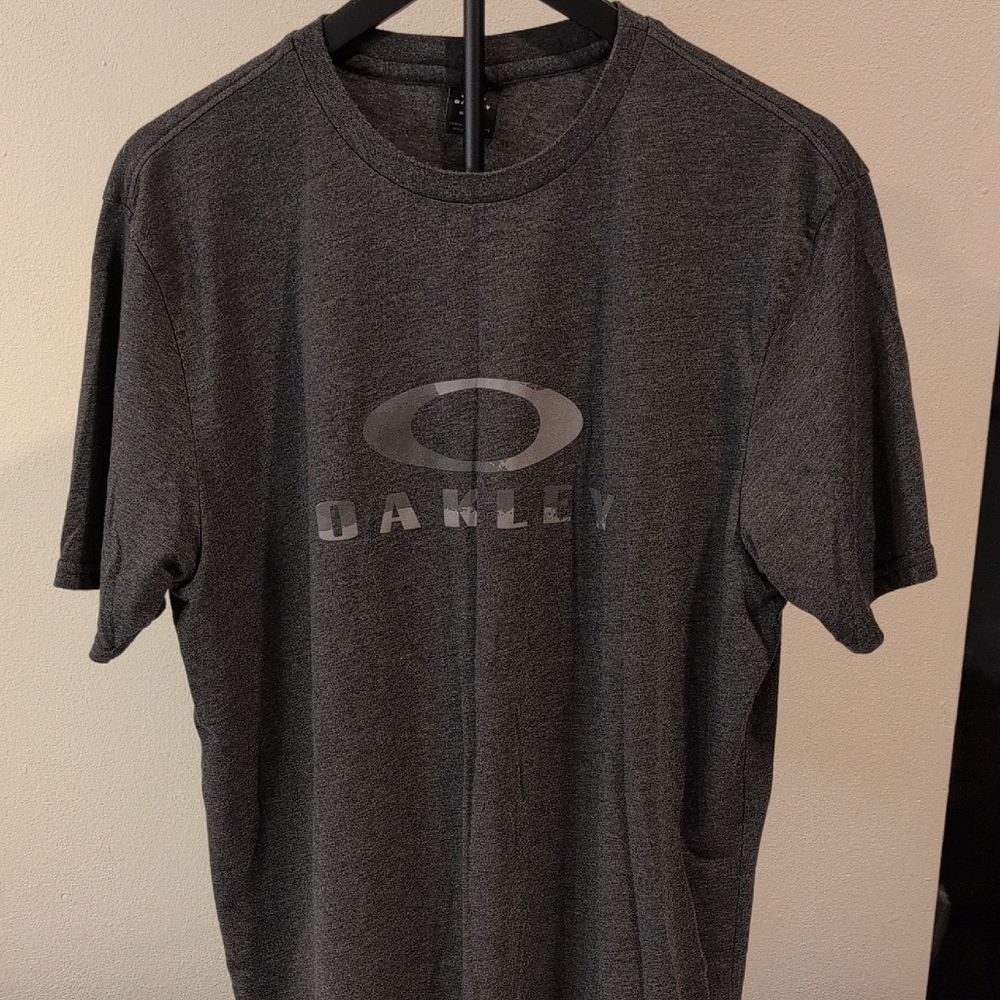 Oakley Men's Charcoal Short Sleeve Tee